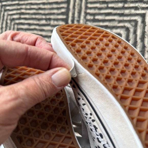 Vans Black and White Dalmatian Old Skool Sneakers Kids Size 2.5 - Picture 8 of 16